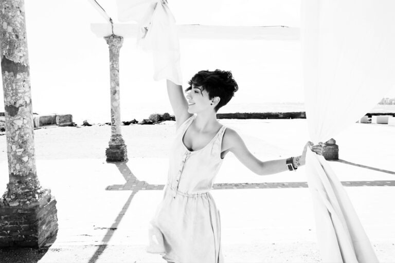 Gedankenkirmes Marie Carmenn fotografiert in Malaga von Richard Lehmann