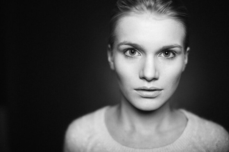 Gedankenkirmes Lissy Baumgartner fotografiert von Richard Lehmann Portraitfotografie Studiofotografie